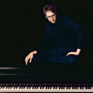 Fehér éjszaka Lucas Debargue-gal