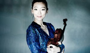 Clara-Jumi Kang and the Concerto Budapest
