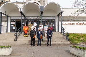 Keller András nyitotta meg a Balatoni Szezont Keszthelyen