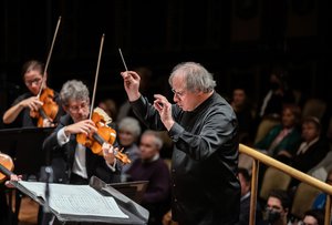 Várjon Dénes és a Concerto Budapest Veszprémben