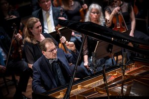 Várjon Dénes és a Concerto Budapest 2.2