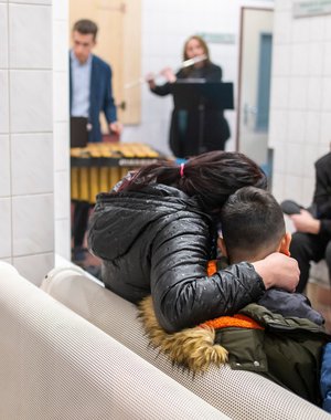 Gyermekotthonok lakóinak és gondoskodó közösségeknek viszi a klasszikus zene ajándékát az adventi időszakban a Concerto Budapest