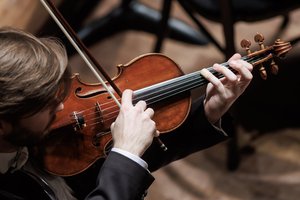 A Concerto Budapest hegedű (tutti) próbajátékot hirdet