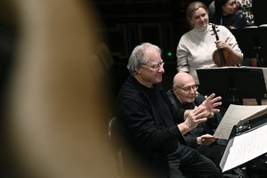 Fidelio: A figyelem fegyelme és a csend jelentése – művészek vallanak a százéves Kurtág Györgyről